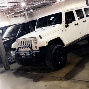 Meet your Posher, Ebony